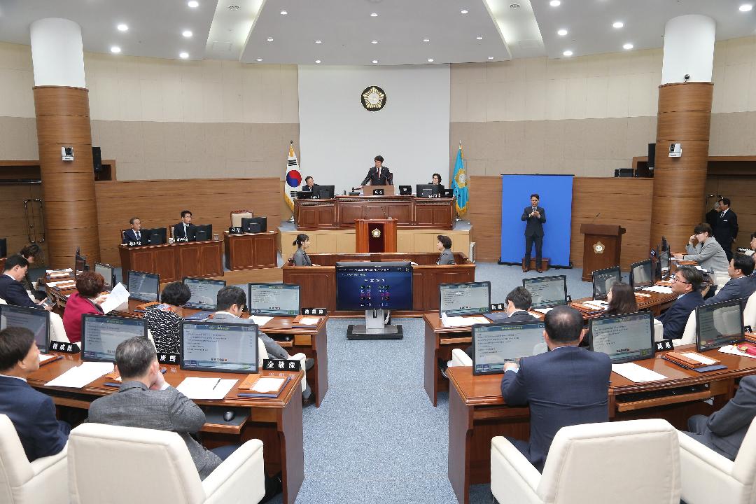 제89회 창원시의회 정례회 2차 본회의 열어1
