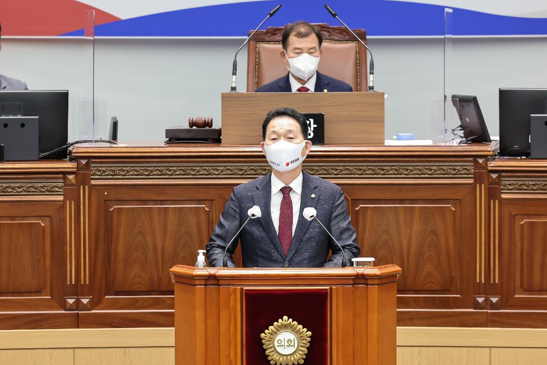 제4대 창원특례시의회 출범, 전반기 의장에 김이근 의원 선출5