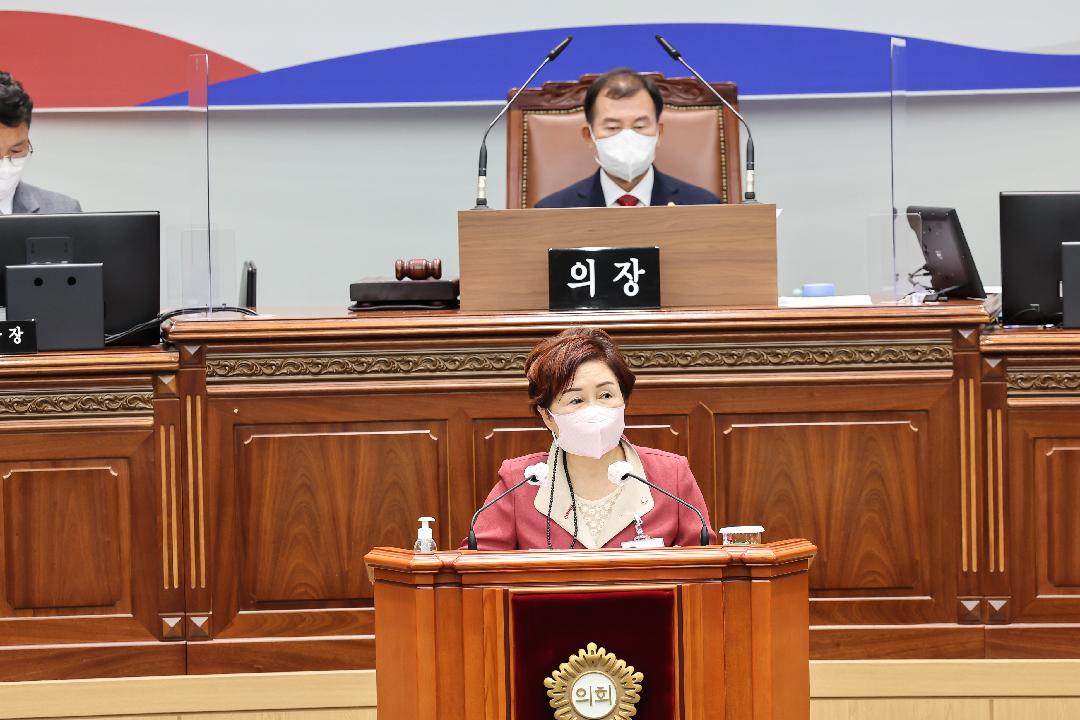 제4대 창원특례시의회 출범, 전반기 의장에 김이근 의원 선출6