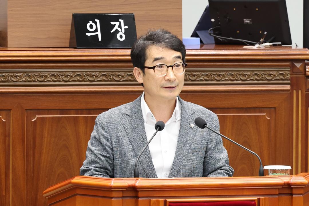 [결의안] “3·15의거 삭제 교과서 강력 규탄...즉시 시정해야”1