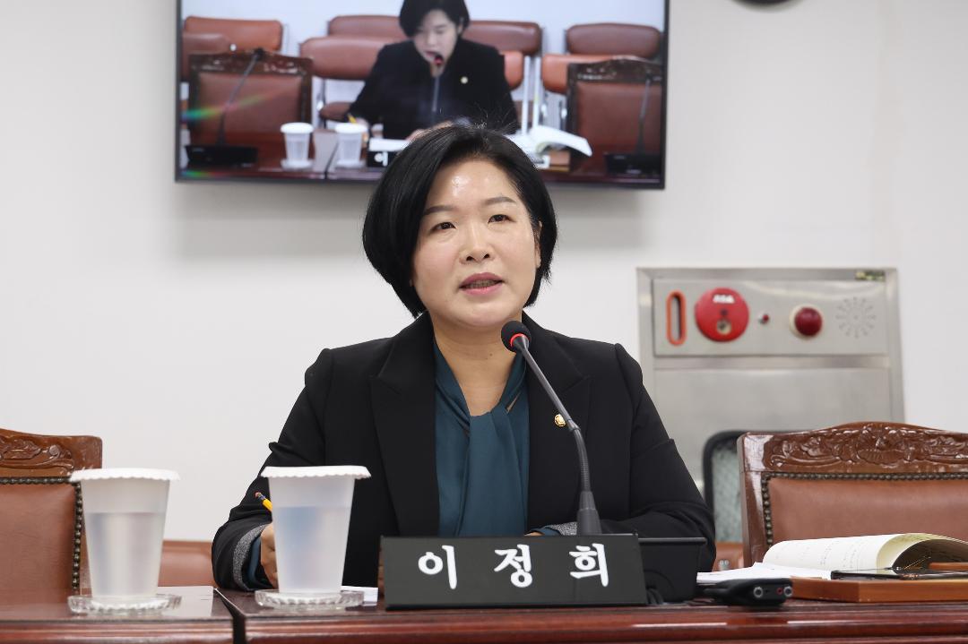 [의원발의 조례안]이정희 의원, 문화행사 시각장애인 ‘해설’ 지원 확대1