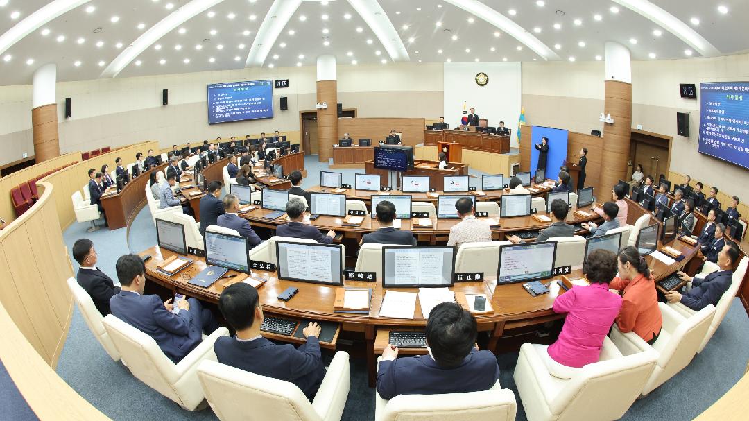 창원특례시의회 2025년 제1회 추가경정예산안 심사 돌입1
