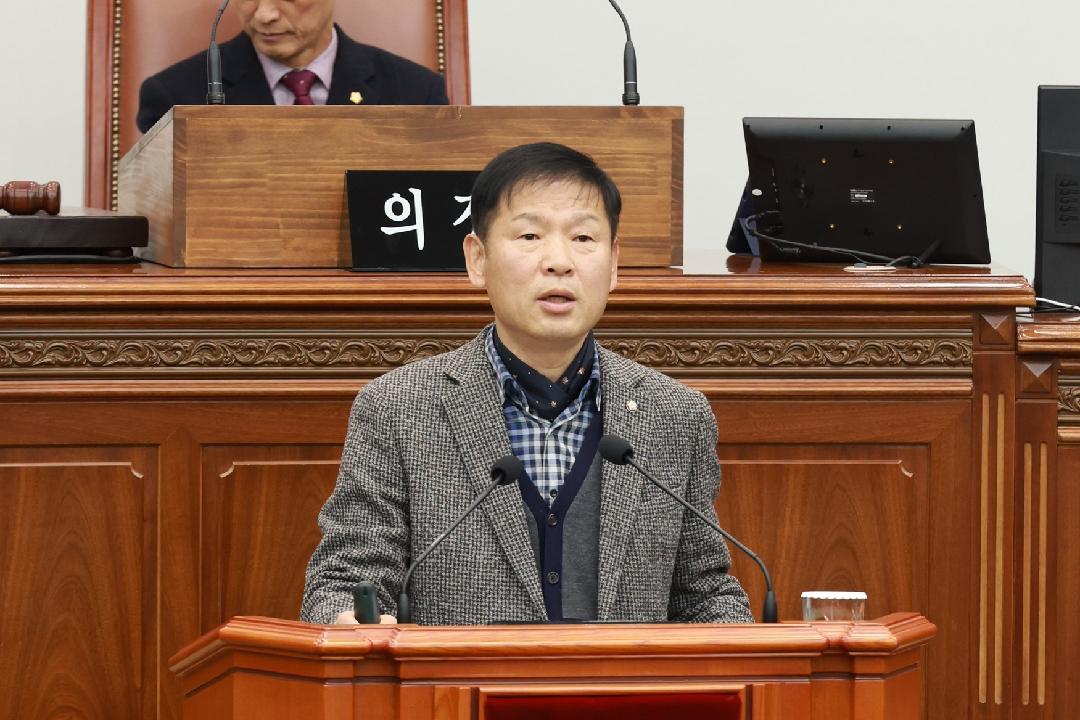 [5분자유발언]정순욱 의원“홈플러스 진해점 폐점 대책 마련해야”1