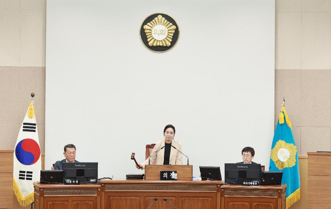 창원시의회 제154회 임시회 마무리...해사 진해 존치 촉구2