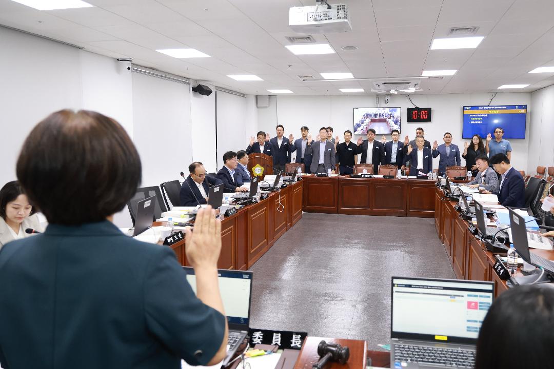 창원시의회 산업경제복지위, 2026년도 행정사무감사 실시1