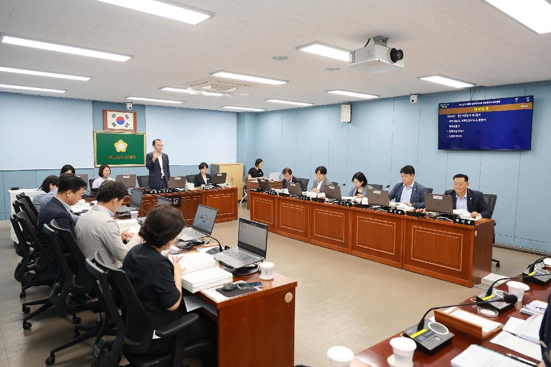 창원시의회 문화환경도시위, 2026년도 행정사무감사 마무리1