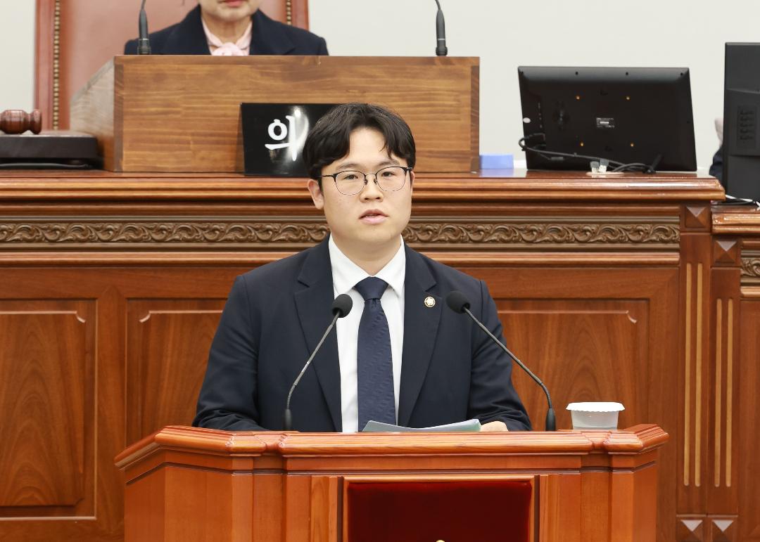 [5분자유발언] 진형익 의원, 복지 수요에 맞춘 ‘노인장애인과’ 분리 제안1