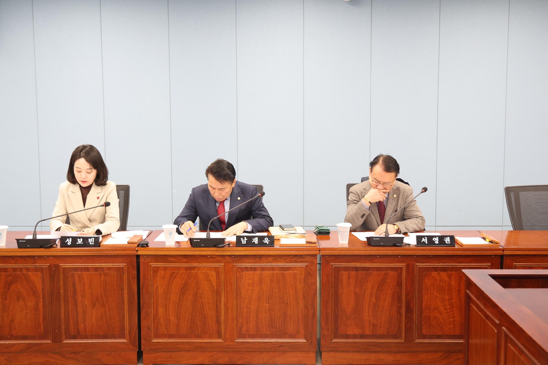 이미지제목 class=