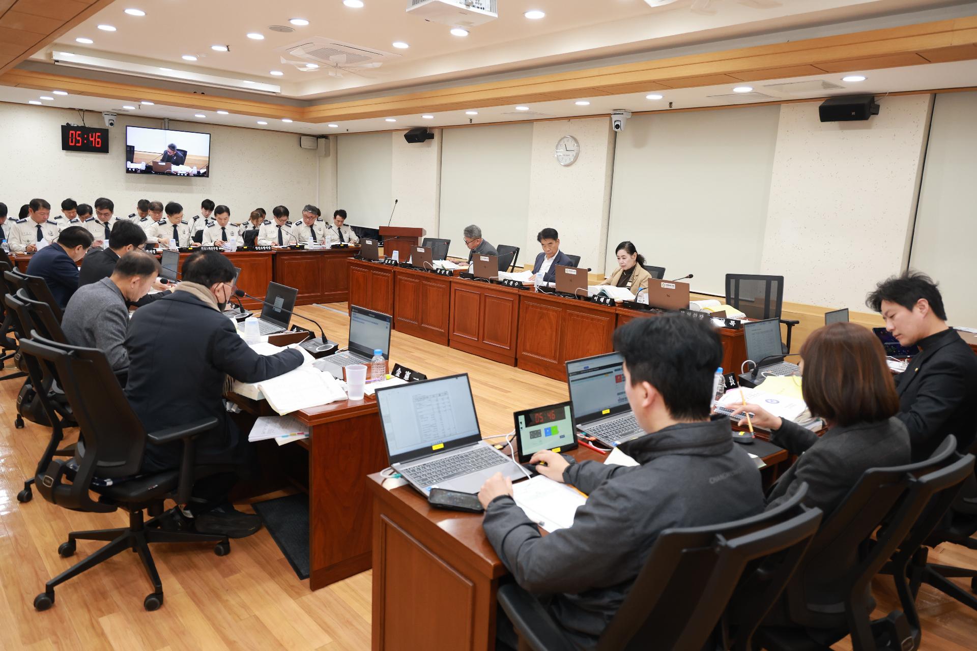 이미지제목 class=