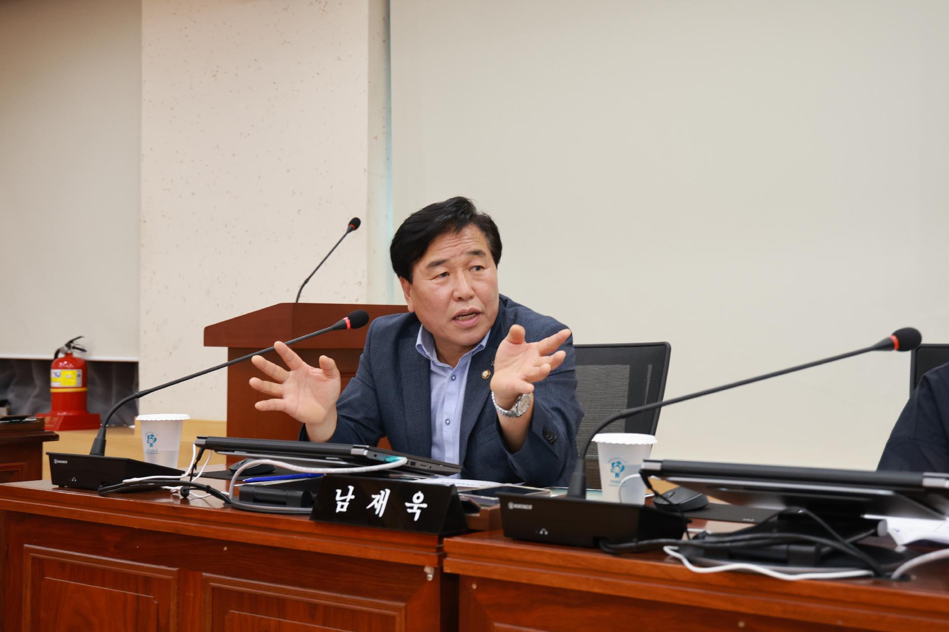 이미지제목 class=