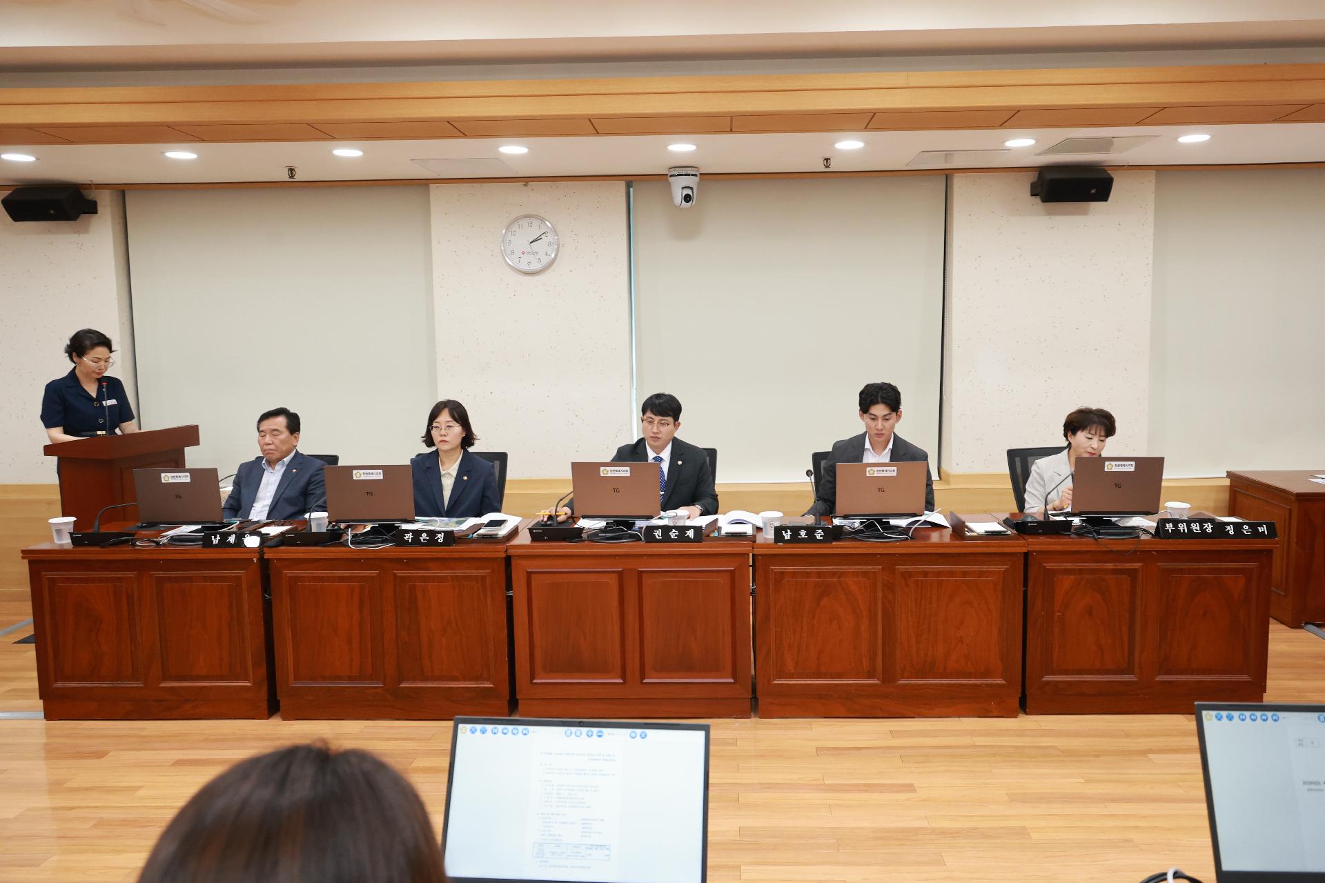 이미지제목