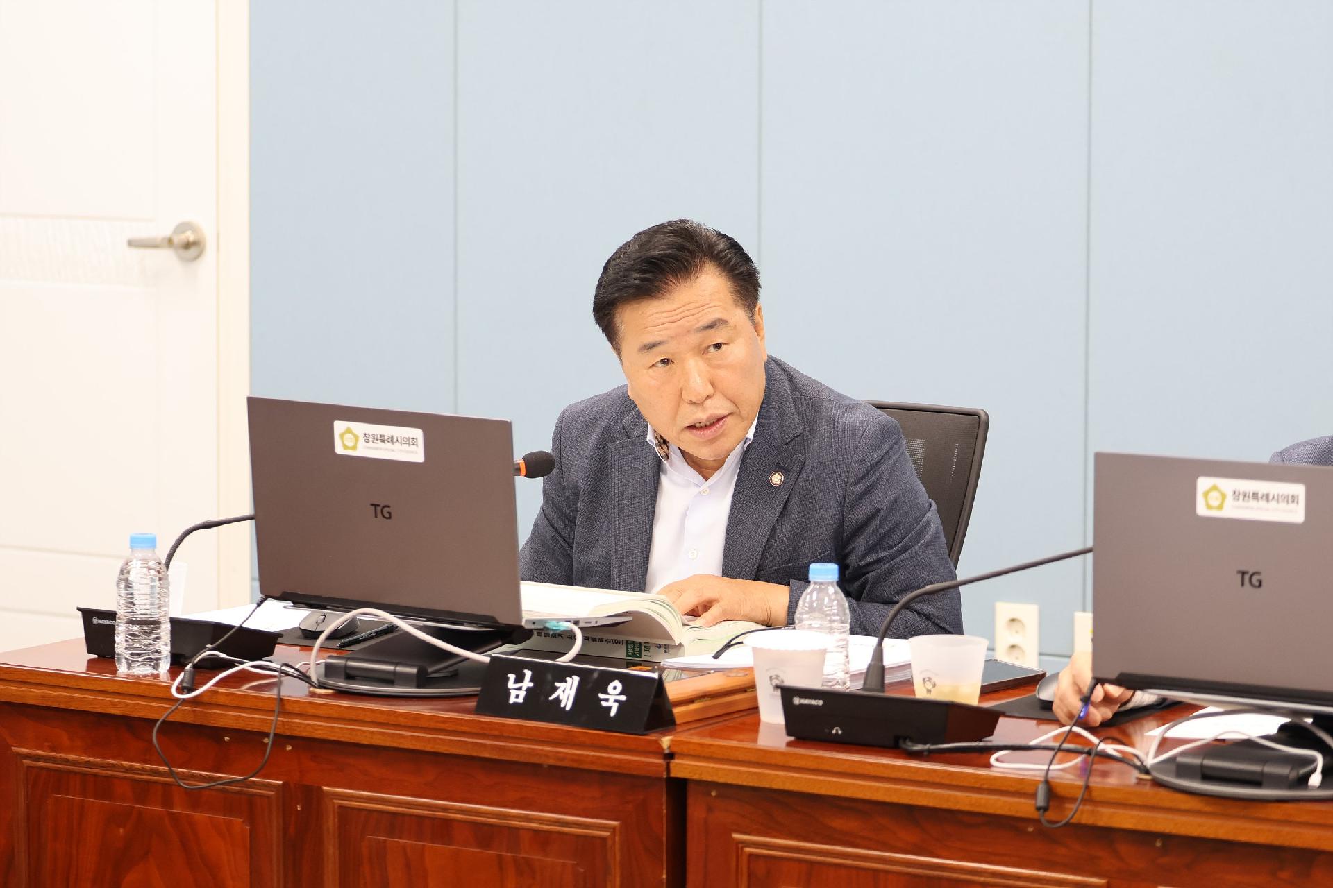 이미지제목 class=