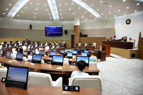 봉곡 평생교육센터 학생들 의회 견학(2011.8.19)