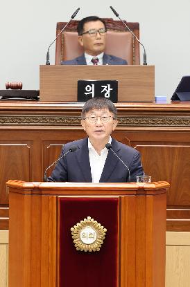 제137회 제3차 본회의 시정질문