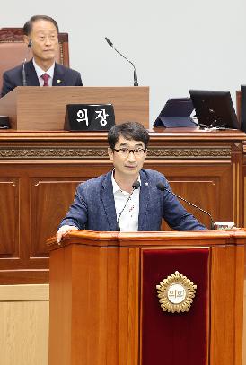 제137회 제3차 본회의 시정질문