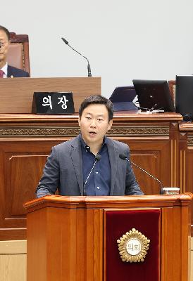 제137회 제3차 본회의 시정질문