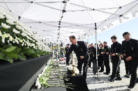 제주항공 여객기 사고 희생자 합동분양소 방문