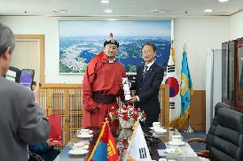 몽골 아르항가이주 씨름단 방문