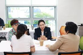 진해지혜의도서관 카페담소 개소식
